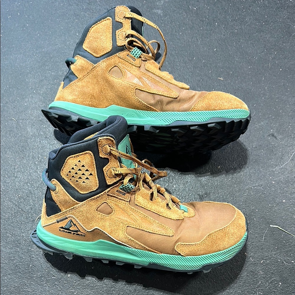 Altra Loan Peak Hiking boots